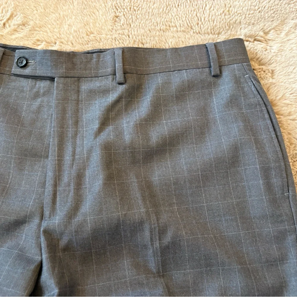 Lauren Ralph Lauren gray plaid dress pants, 40W